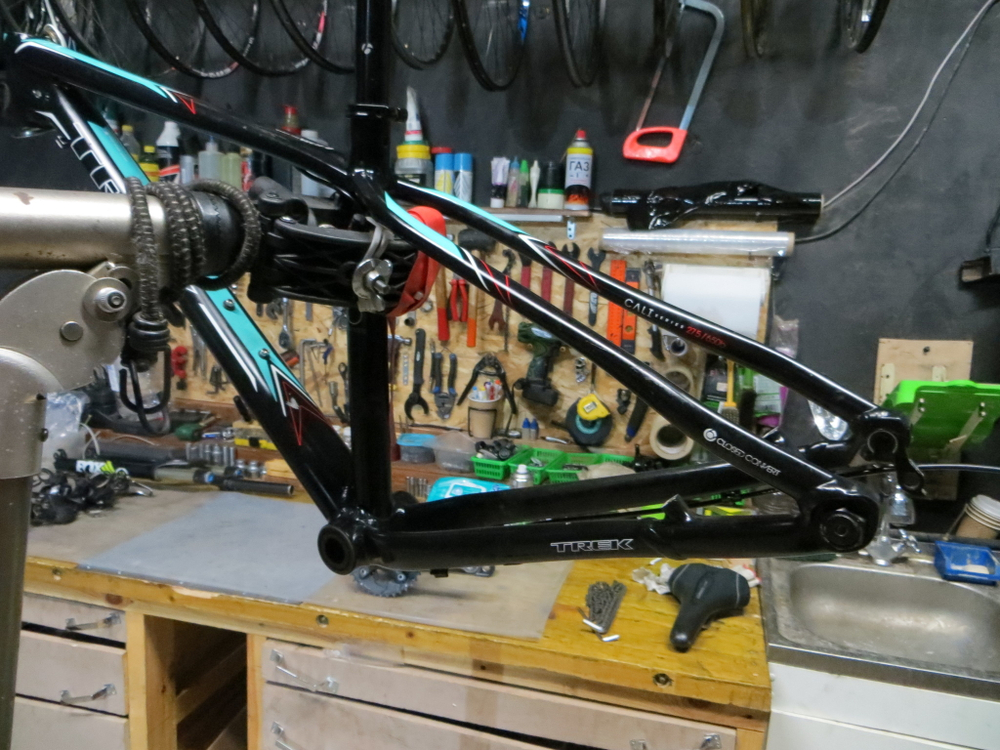 Рама велосипеда Trek Cali SLX 27,5 14,5"