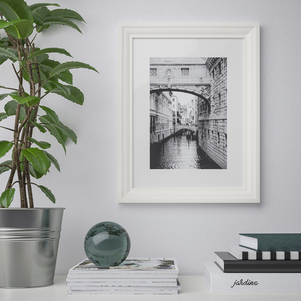 IKEA EDSBRUK  (ИКЕА ЕДСБРУК)  -  Рамка - белая 30x40 см