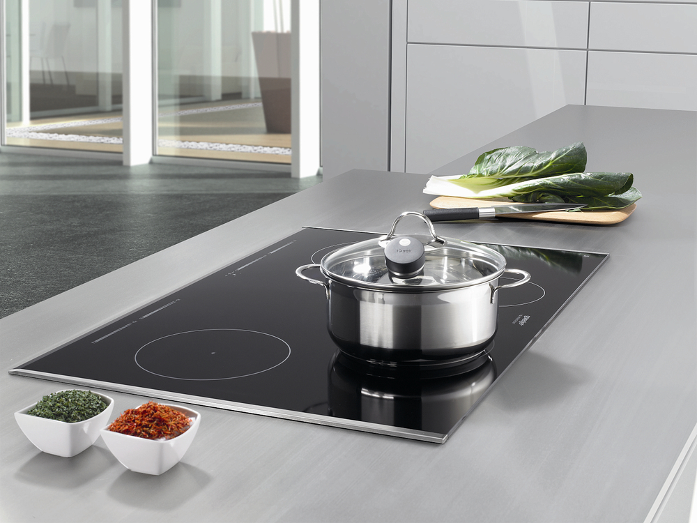 Независимая индукционная варочная панель Gorenje Plus GIS68XC