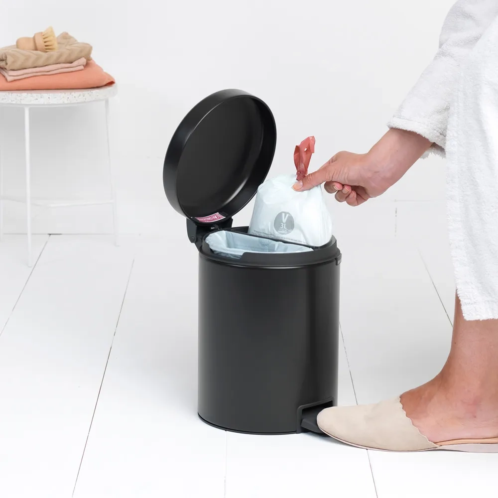 Brabantia Контейнер для мусора NewIcon 2x2л черный 280405