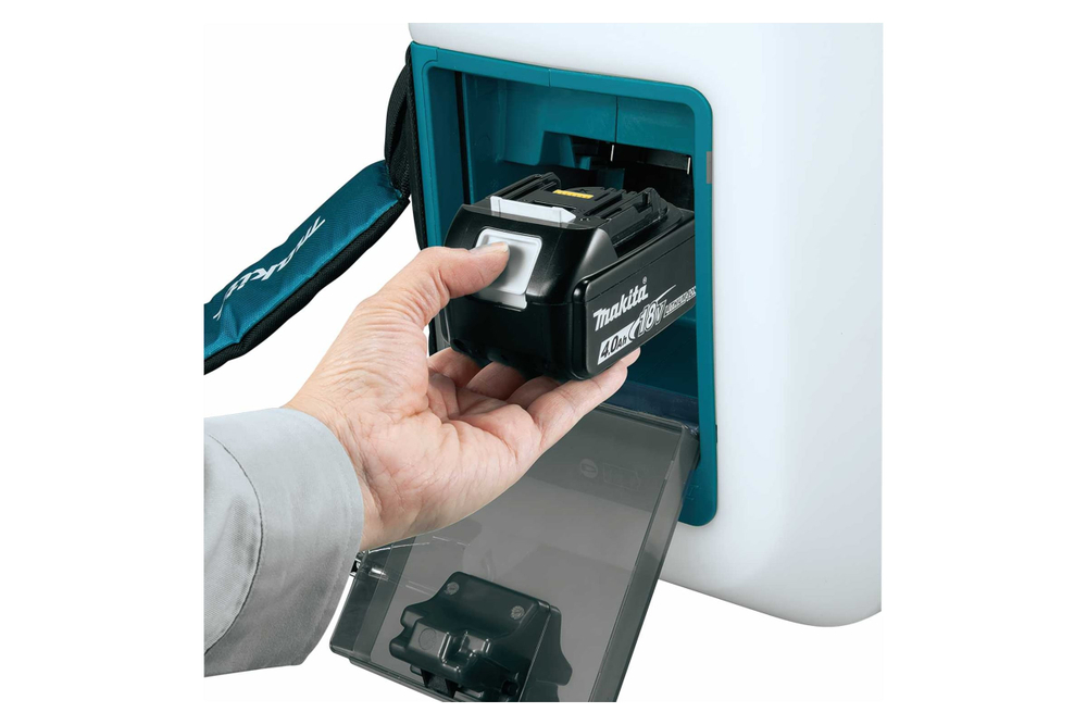 Опрыскиватель аккумуляторный Makita LXT 18 В, объем бака 15 л, 5 бар, шланг 1.7 м, двойная форсунка DUS158Z