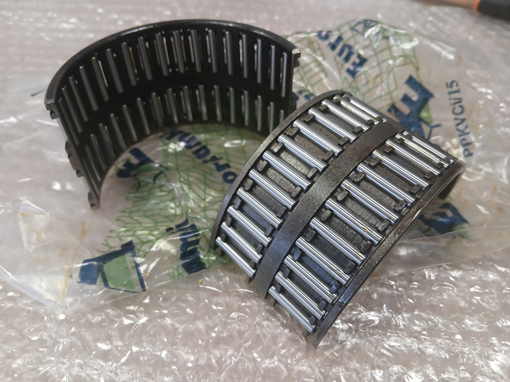Подшипник кпп мерседес актрос 75X83X48
