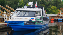 Алюминиевая лодка BERKUT Active Cabin
