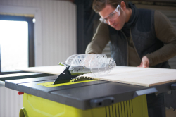 Распиловочный станок Ryobi RTS1800EF-G 5133002025