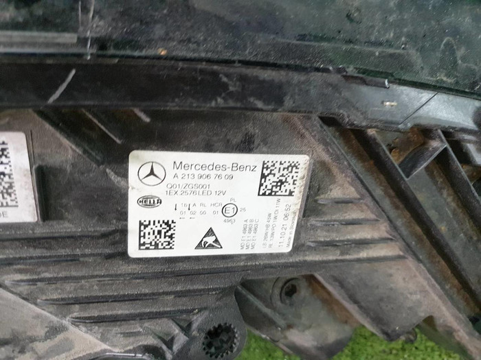 Фара правая Mercedes E W213 (2020-2023) LED