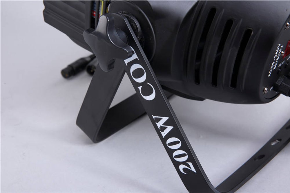 COB PAR 200 Вт - Светодиодный PAR-прожектор WW+CW с углом 60°