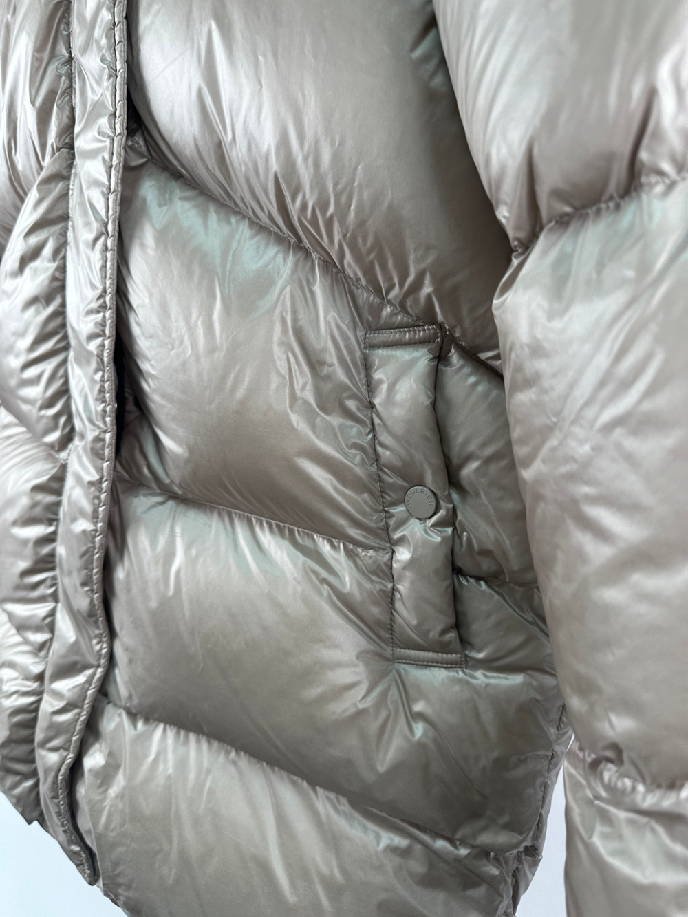 Пуховик Woolrich
