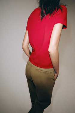 ZARA ФУТБОЛКА INTERLOCK С КОРОТКИМ РУКАВОМ, ЯРКО-КРАСНЫЙ