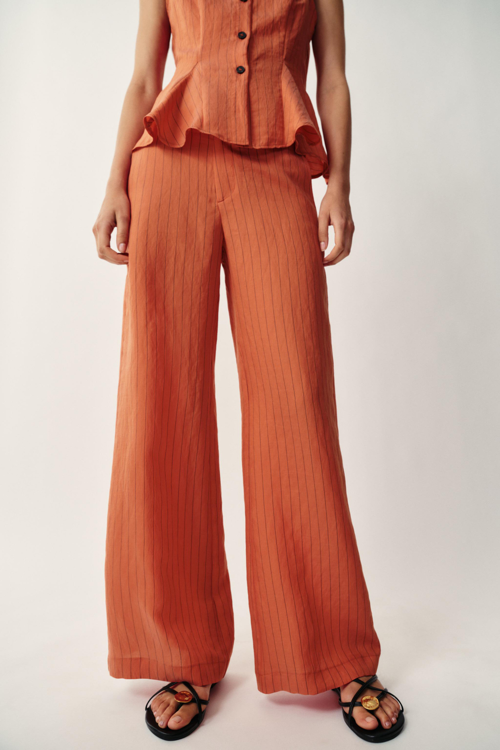 БРЮКИ ПРЯМОГО КРОЯ В ПОЛОСКУ — ZARA