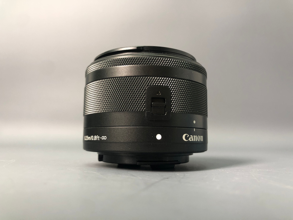 Canon EOS M50 Kit 15-45mm STM, 1000 кадров пробега.