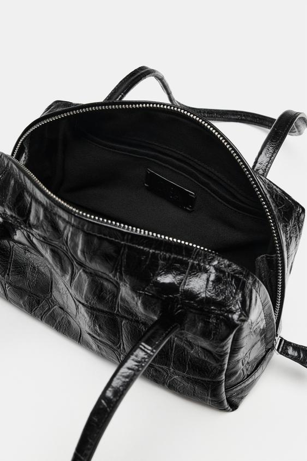 ZARA ТЕКСТУРНАЯ КОЖАНАЯ СУМКА С ПЛЕЧЕВЫМ РЕМНЕМ, ЧЕРНЫЙ