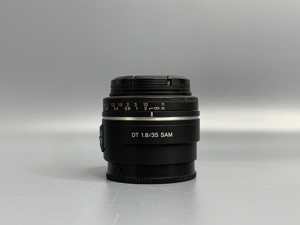 Sony DT 35mm 1.8 SAM SAL-35F18