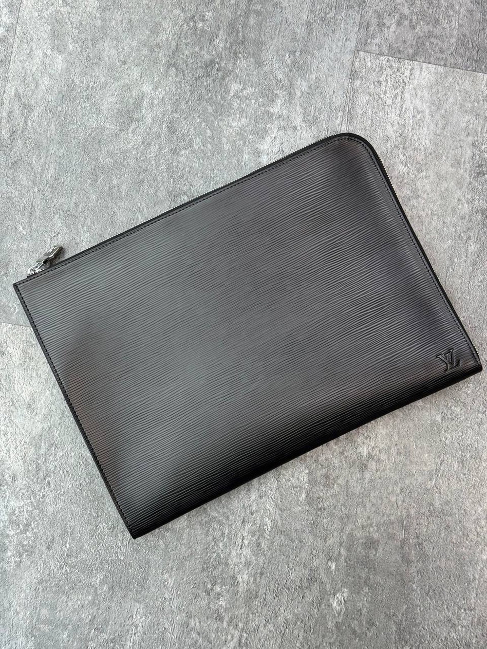 Клатч Louis Vuitton Pochette Jour GM