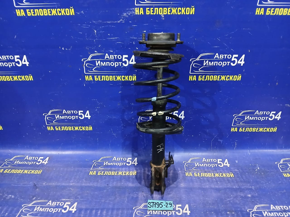 Стойка передняя правая TOYOTA CALDINA 1994