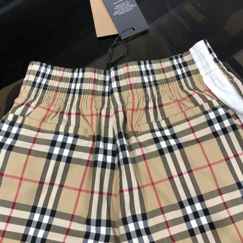 Шорты Burberry
