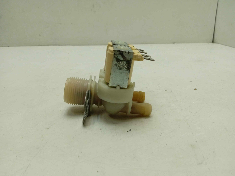 WD-10170SD кт175 Клапан подачи воды для стиральной машины LG WD-10170SD б/у