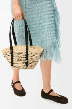 Loewe Небольшая плетеная сумка-корзина Braid из пальмы и телячьей кожи, натуральный/черный