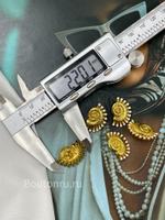 Пуговицы золотистые ракушка с белой эмалью Скиап.