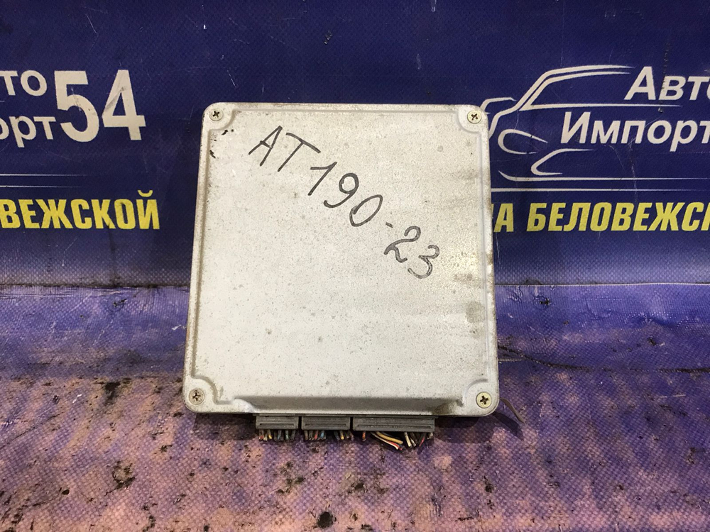 Компьютер двигателя TOYOTA CARINA E 1997