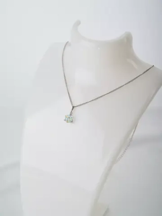 Кулон-кубик Миражи с кристаллом-хамелеоном Swarovski