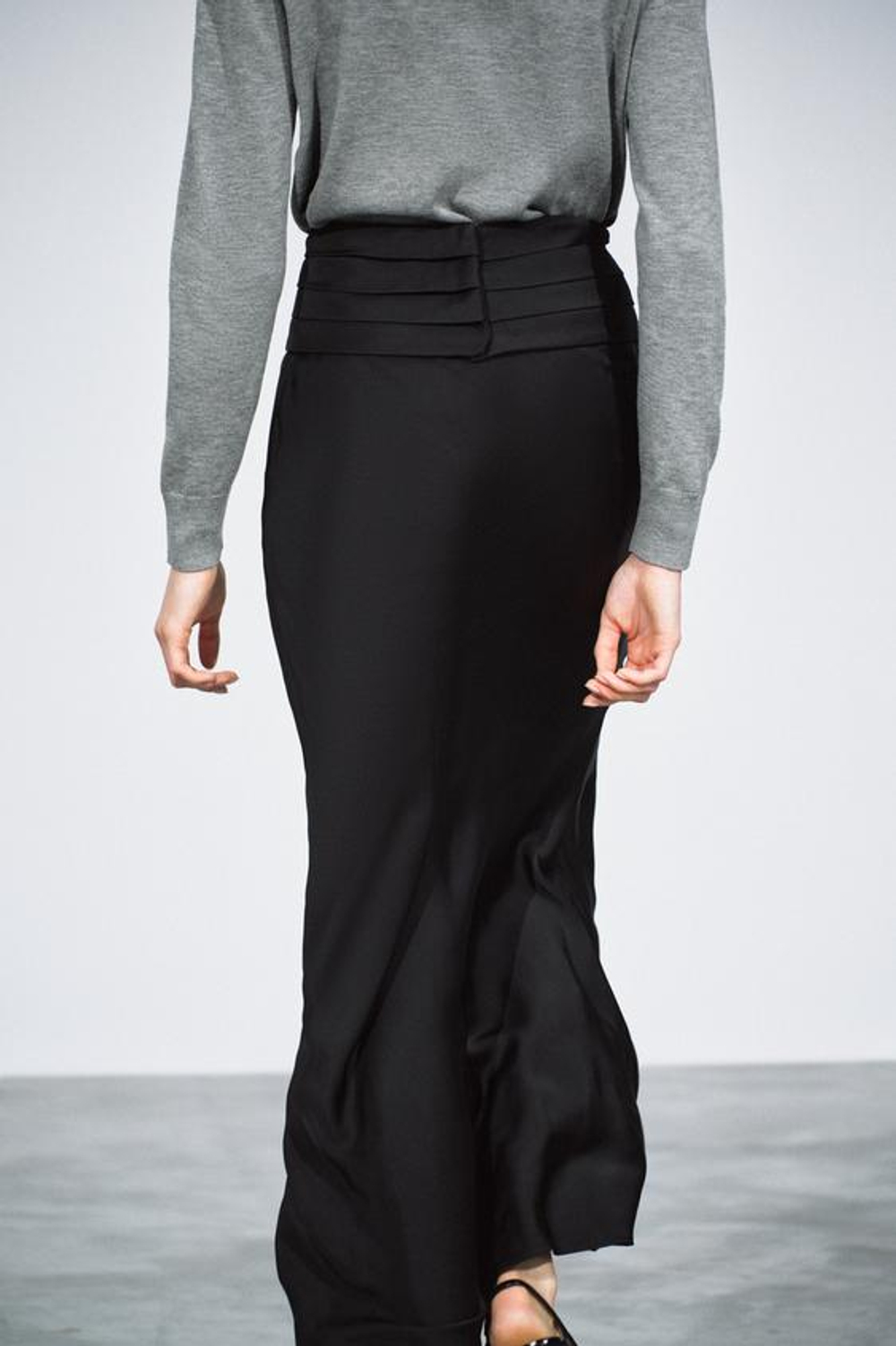 ZARA АТЛАСНАЯ ЮБКА-КАРАНДАШ ZW COLLECTION, ЧЕРНЫЙ