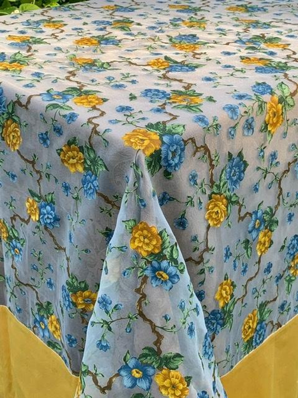 Скатерть 180x270 и 12 салфеток Palombella Lillie золотые