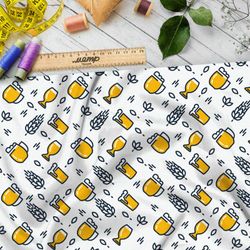 Ткань кулирная гладь злаки и пивные бокалы на белом фоне