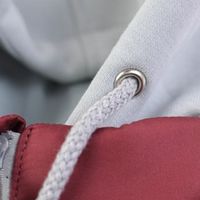 Жилет стеганый с капюшоном "Мерло"