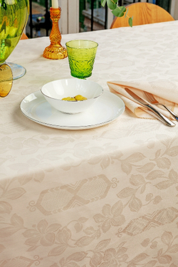 Скатерть овальная 160x400 и 18 салфеток Confestyl Iris Beige