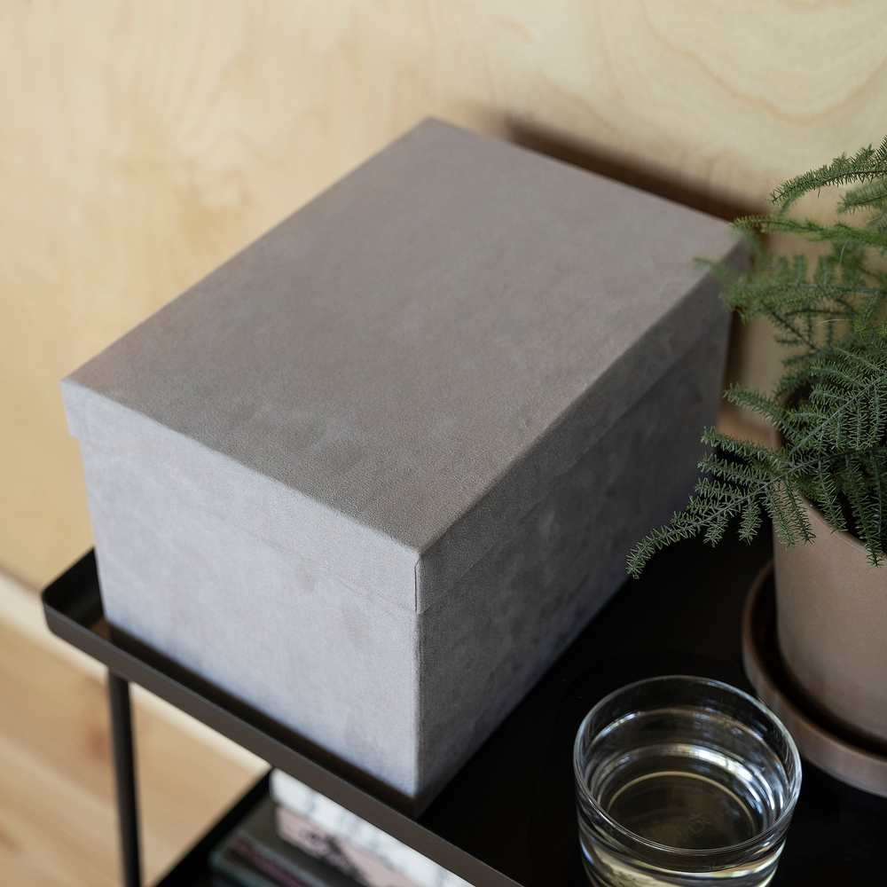 IKEA GJÄTTA  (ИКЕА ГЙЭТТА)  -  Коробка с крышкой - бархат светло-серая 18x25x15 см