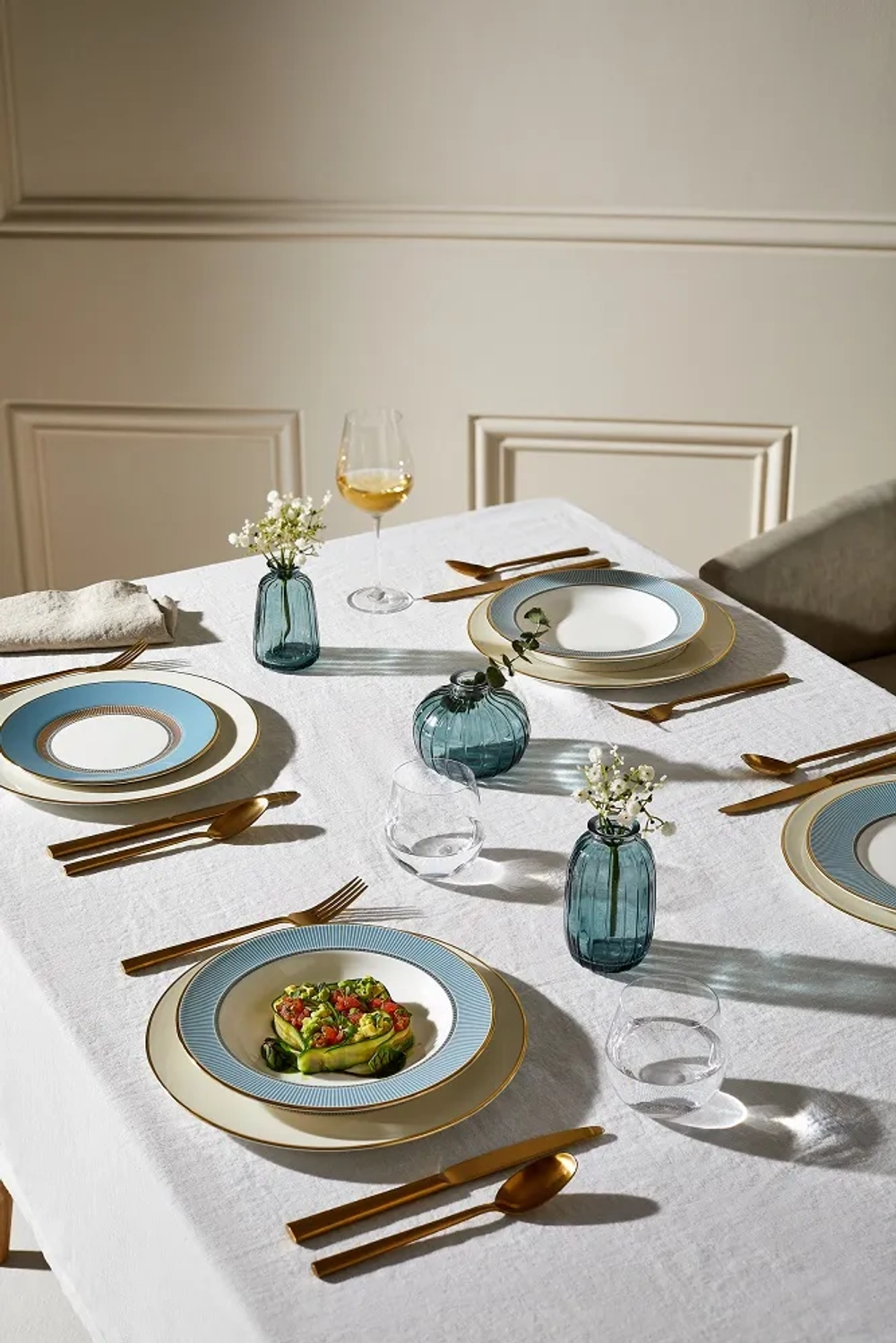 Wedgwood Обеденная тарелка Helia 27,3 см EAN 701587471602
