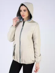 Кожаная куртка демисезонная с капюшоном