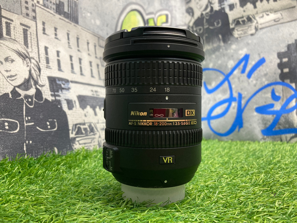 Nikon 18-200mm 3.5-5.6G ED AF-S VR II DX