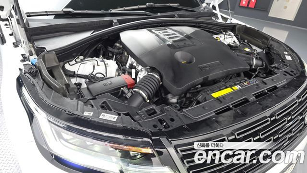 Land Rover Range Rover Velar 3.0 P400 Dynamic HSE — 2025