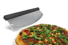 Изогнутый резак для пиццы Mezzaluna, 38 см, Broil King