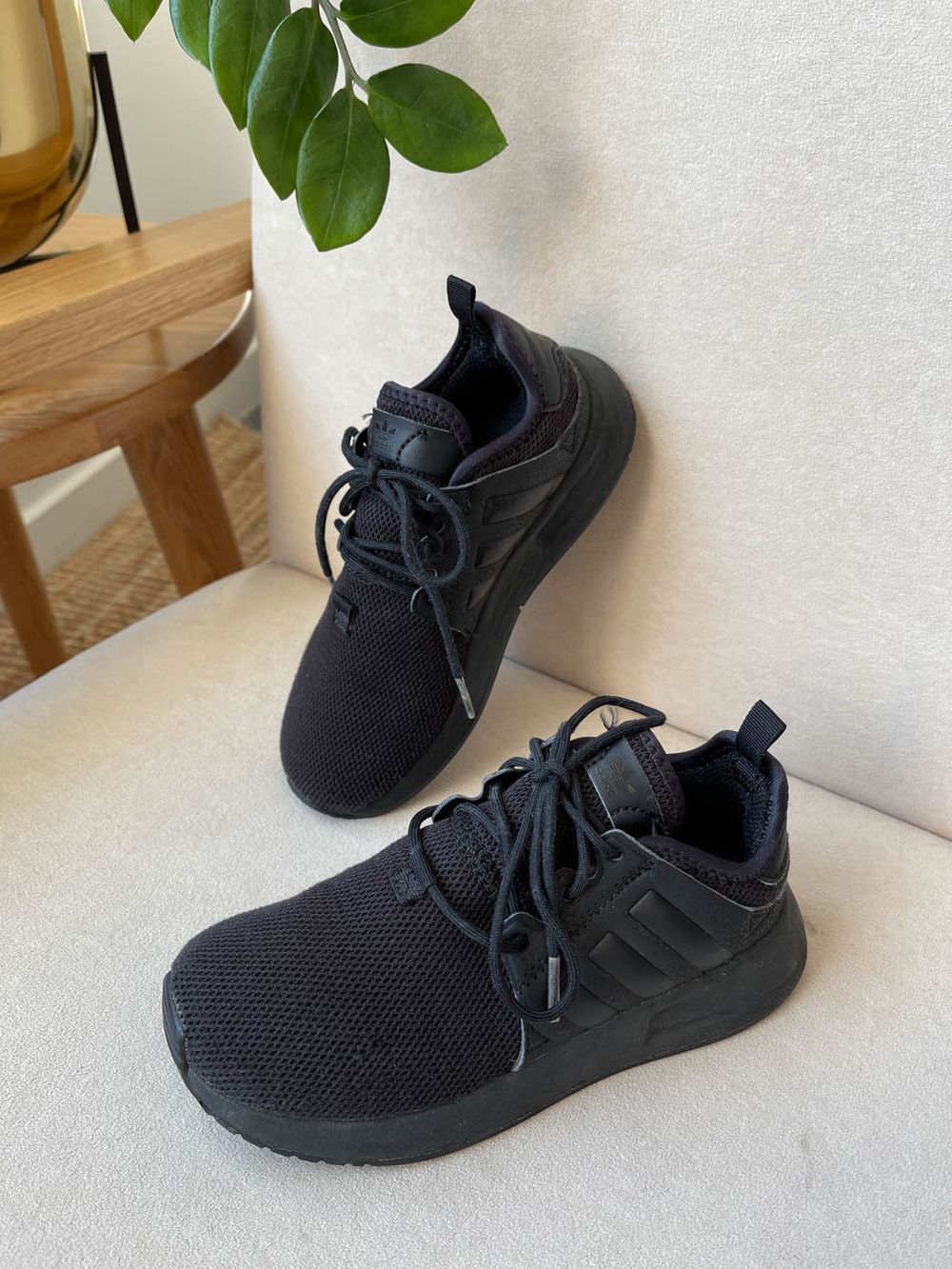 Кроссовки Adidas