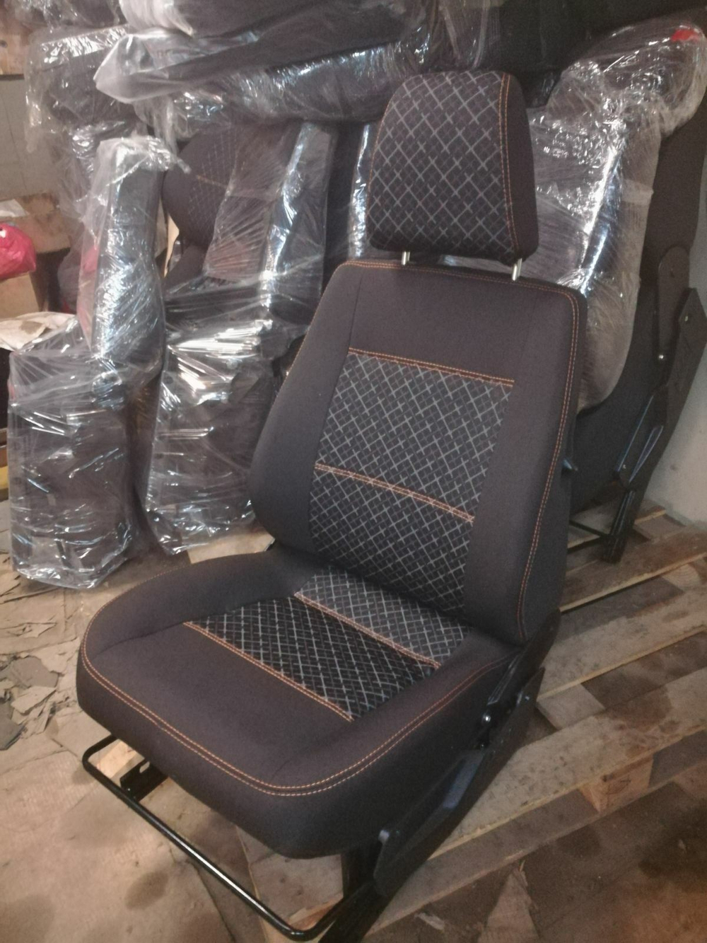Комфортные Сиденья XL.  Усиленные, плотные, широкие!
