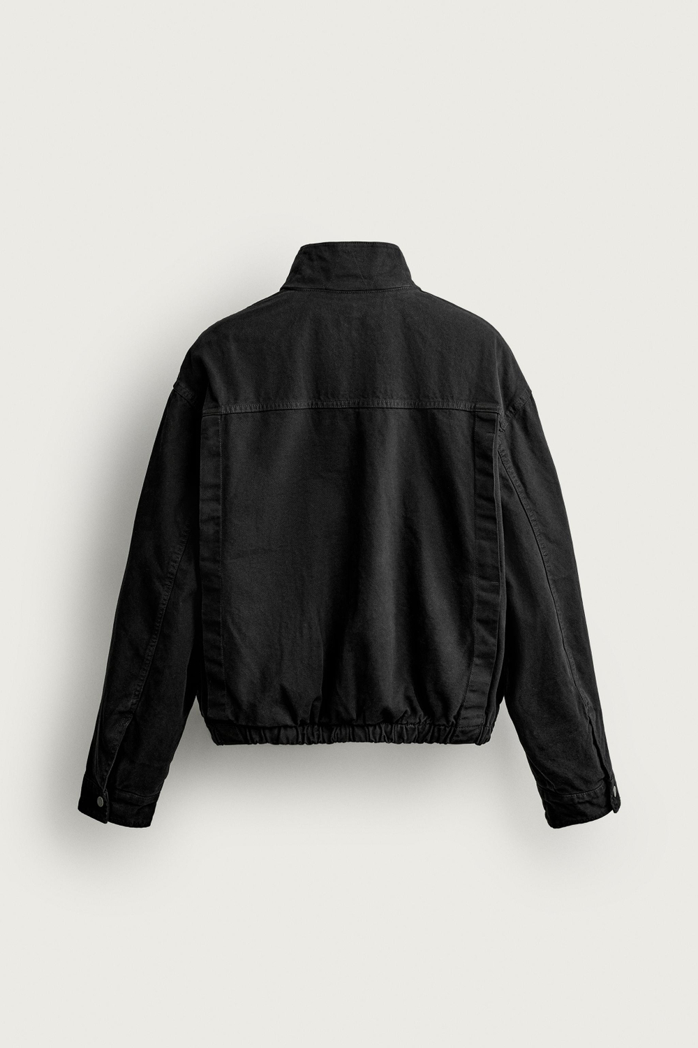 КУРТКА СВОБОДНОГО КРОЯ С МЕТАЛЛИЧЕСКИМИ ЗАСТЕЖКАМИ — ZARA · 4302/370