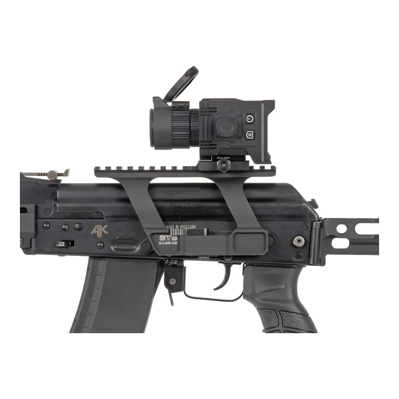 Коллиматор тепловизионный Gaut Nova TD 325, x1-4, 384х288, D25мм, 6000Дж - крупный план на кронштейне
