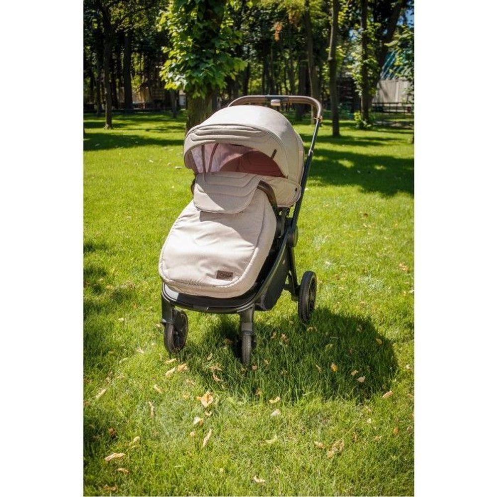 Коляска 3 в 1 Carrello Epica CRL-8511/1, Almond Beige / Черная рама (Бежевый)