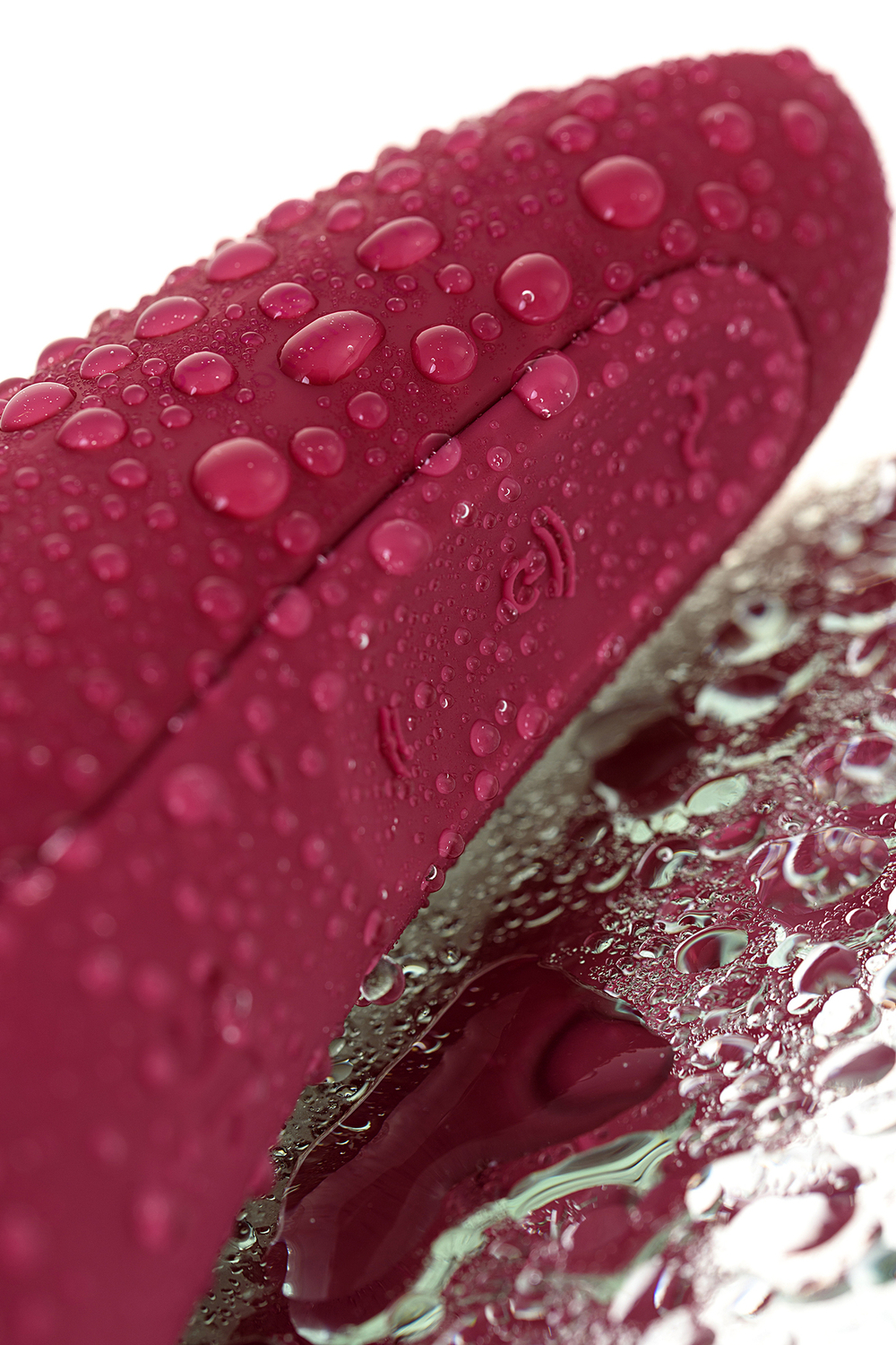Вакуум-волновой бесконтактный стимулятор клитора Satisfyer Curvy 1+, силикон, красный, 14,3 см.