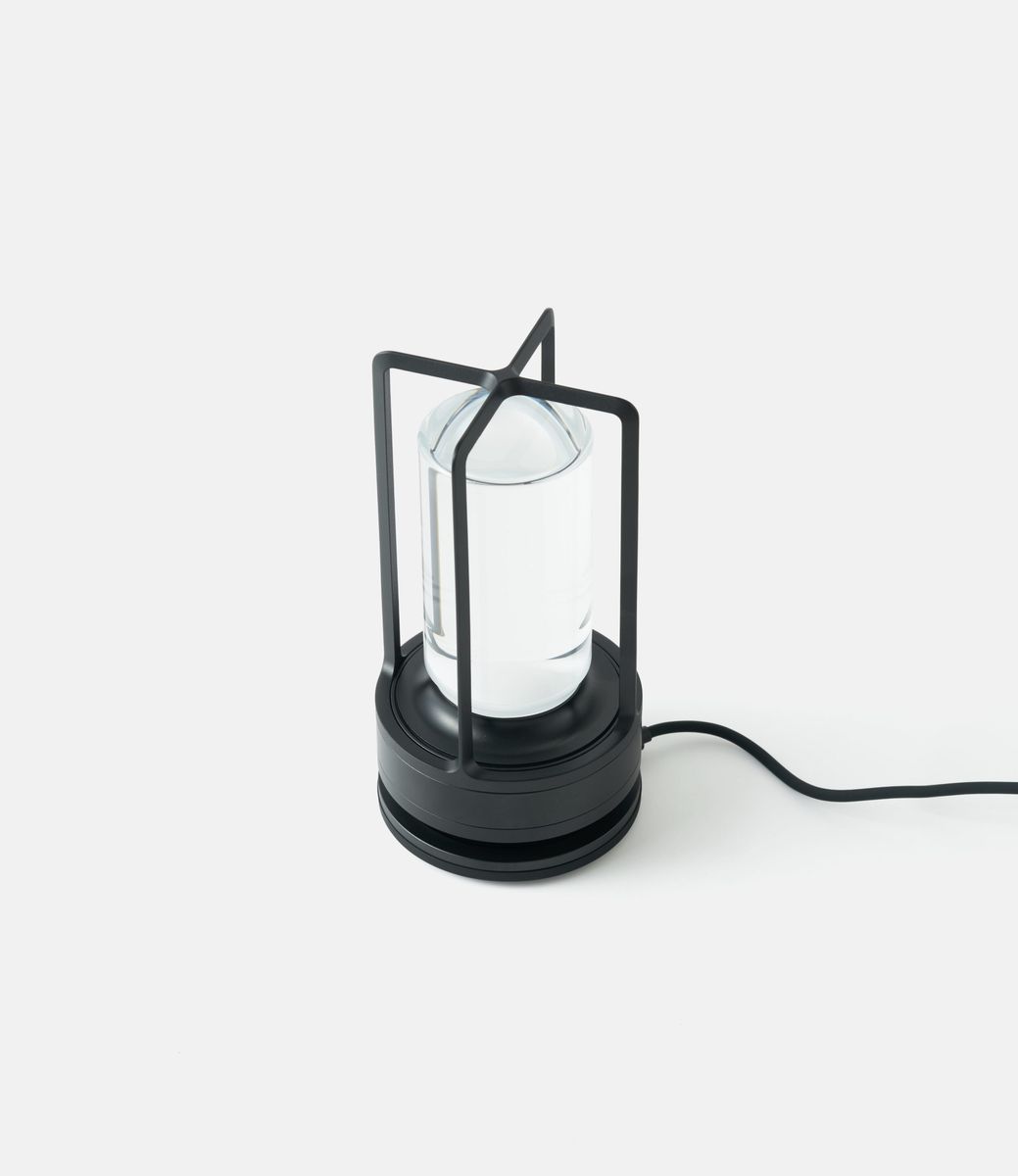 Ambientec Turn+ Aluminum Black — лампа из алюминия