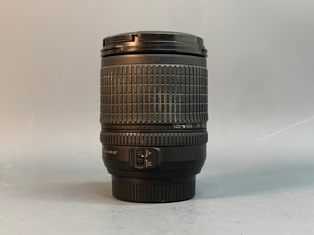 Nikon 18-135mm f/3.5-5.6G ED AF-S DX Zoom-Nikkor