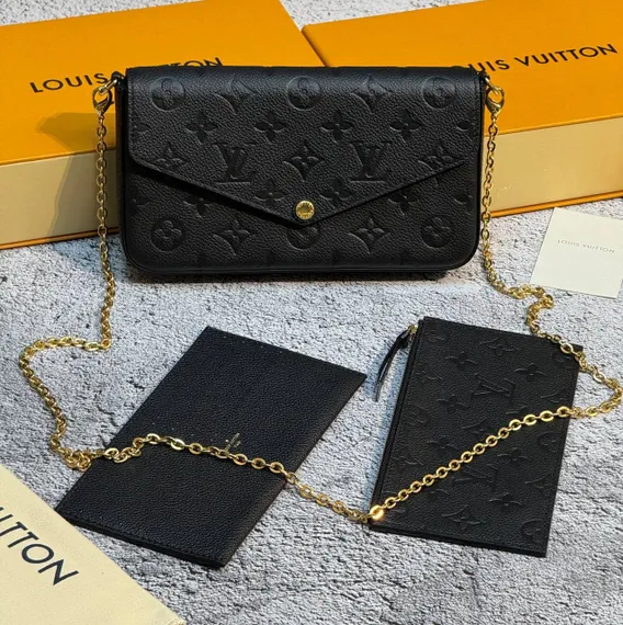 Клатч Louis Vuitton Felicie черный