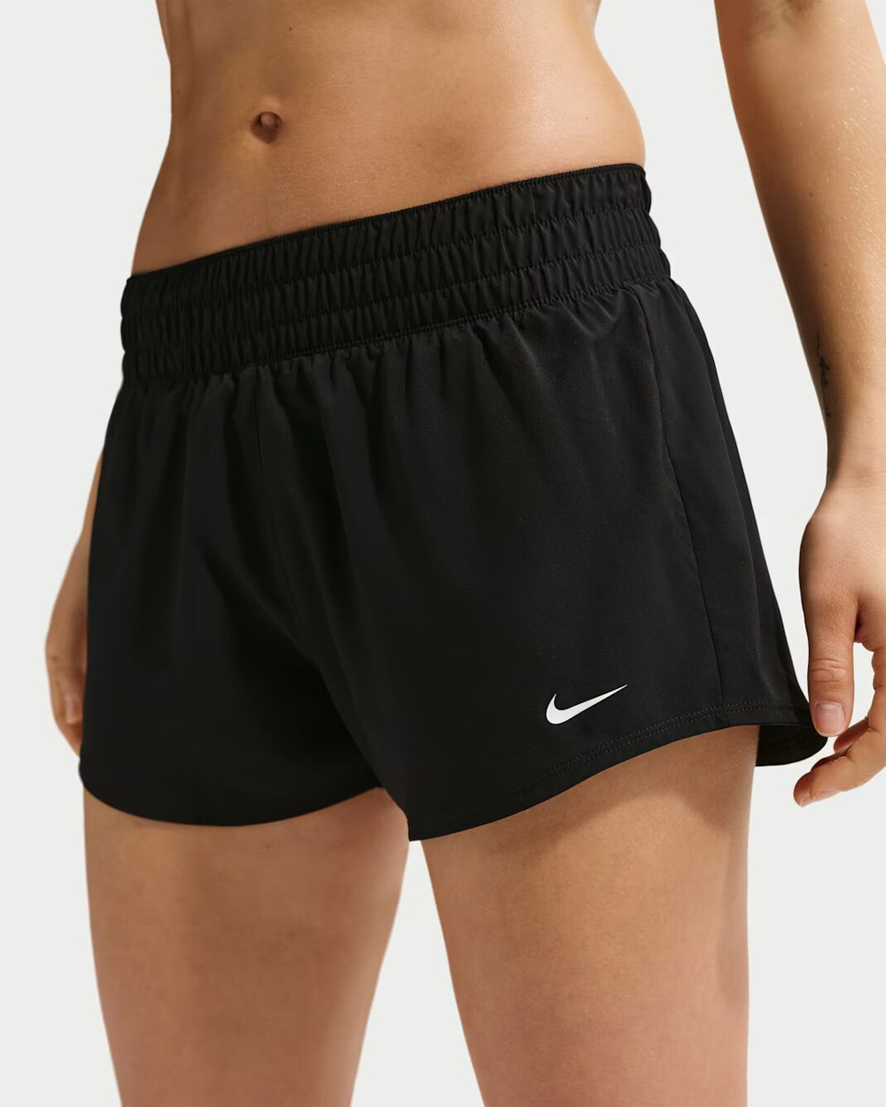 Nike One Женские шорты с подкладкой и резинкой на талии, высота пояса 8 см, из ткани Dri-FIT - NIKE