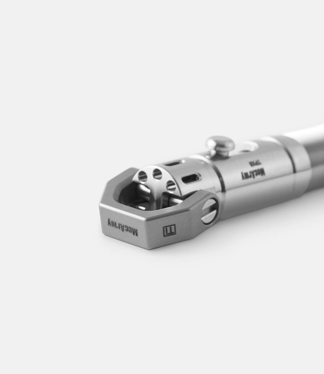 MecArmy TPX8 Ti — тактическая ручка из титана