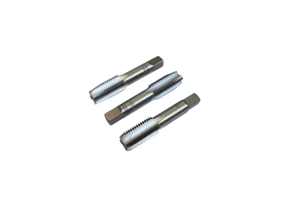 Метчик M18x2.5 (3шт), в пластиковом футляре RockForce##Rock FORCE RF-TAP18x2.5