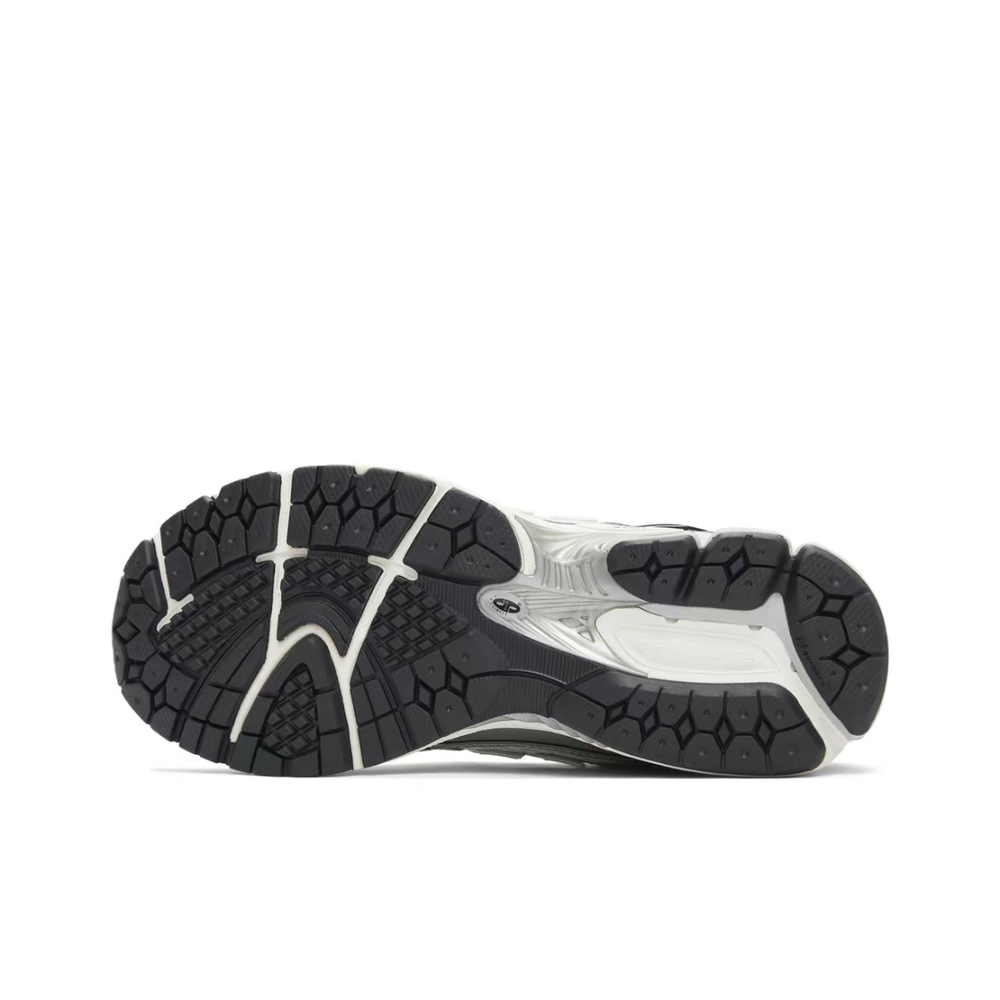 New Balance 1906R White Black