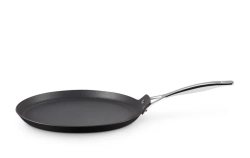 Le Creuset Сковорода PRO 24см с антипригарным покрытием для блинов 51106240010002