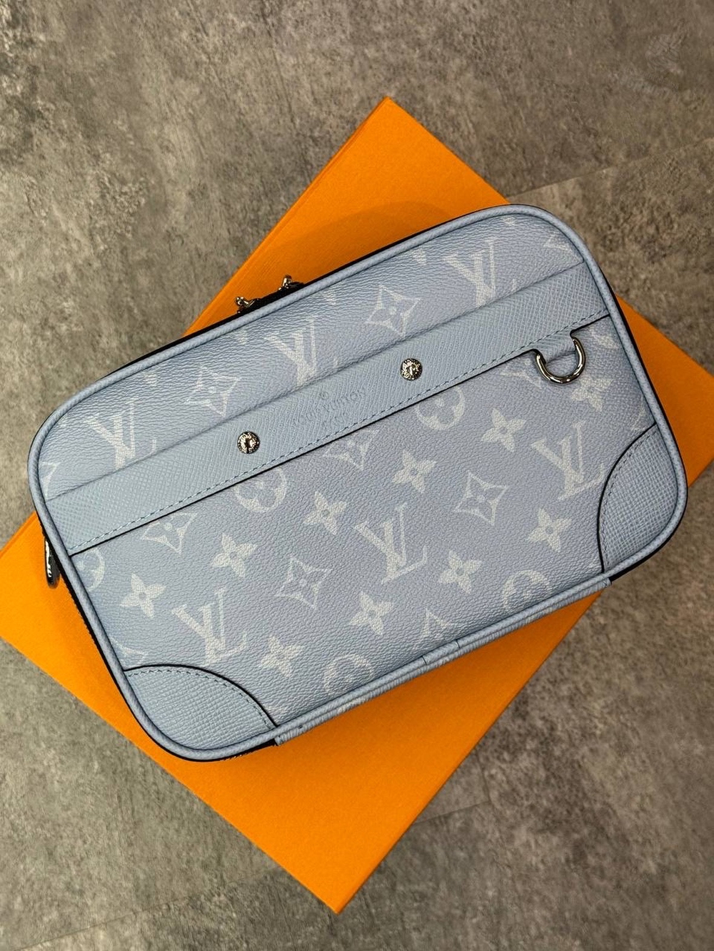 Сумка через плечо Louis Vuitton
